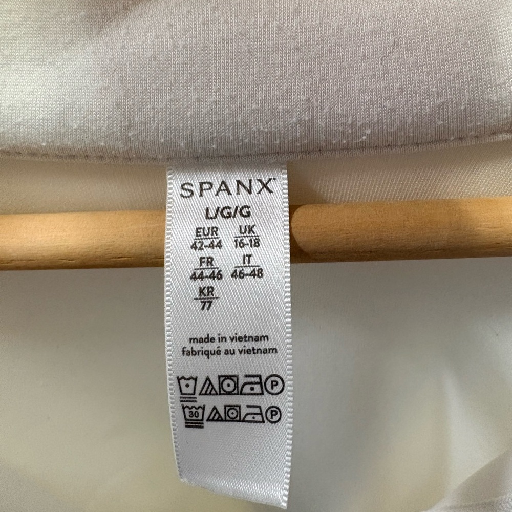 Spanx Airessentials Coordinating Long Sleeve Half… - image 5